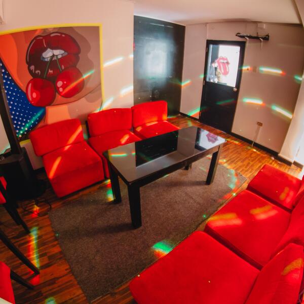 Fiesta Club Karaoke Cusco  7
