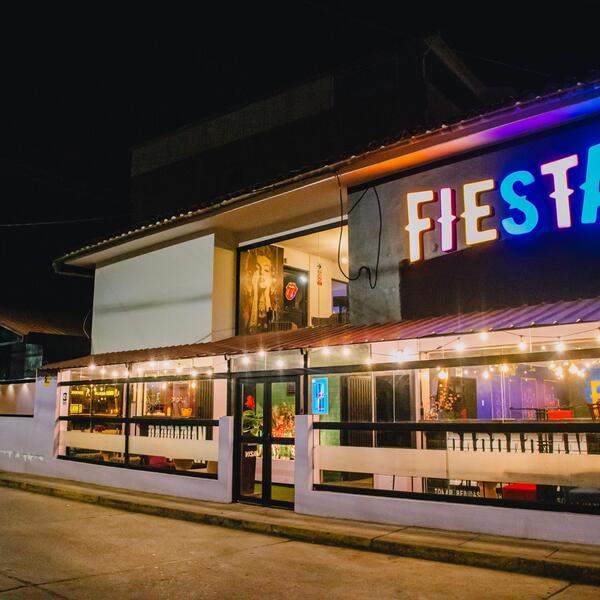 Fiesta Club Karaoke Cusco  9