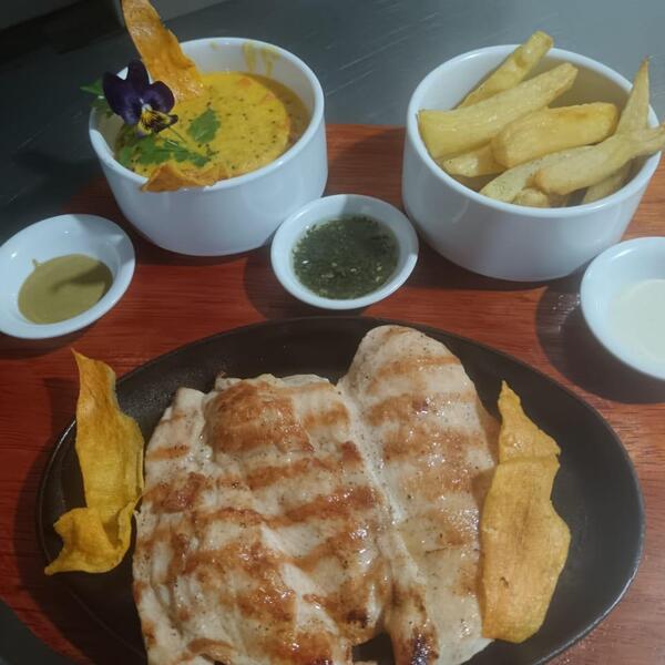 Sabor Mágico Grill Ollantaytambo  21