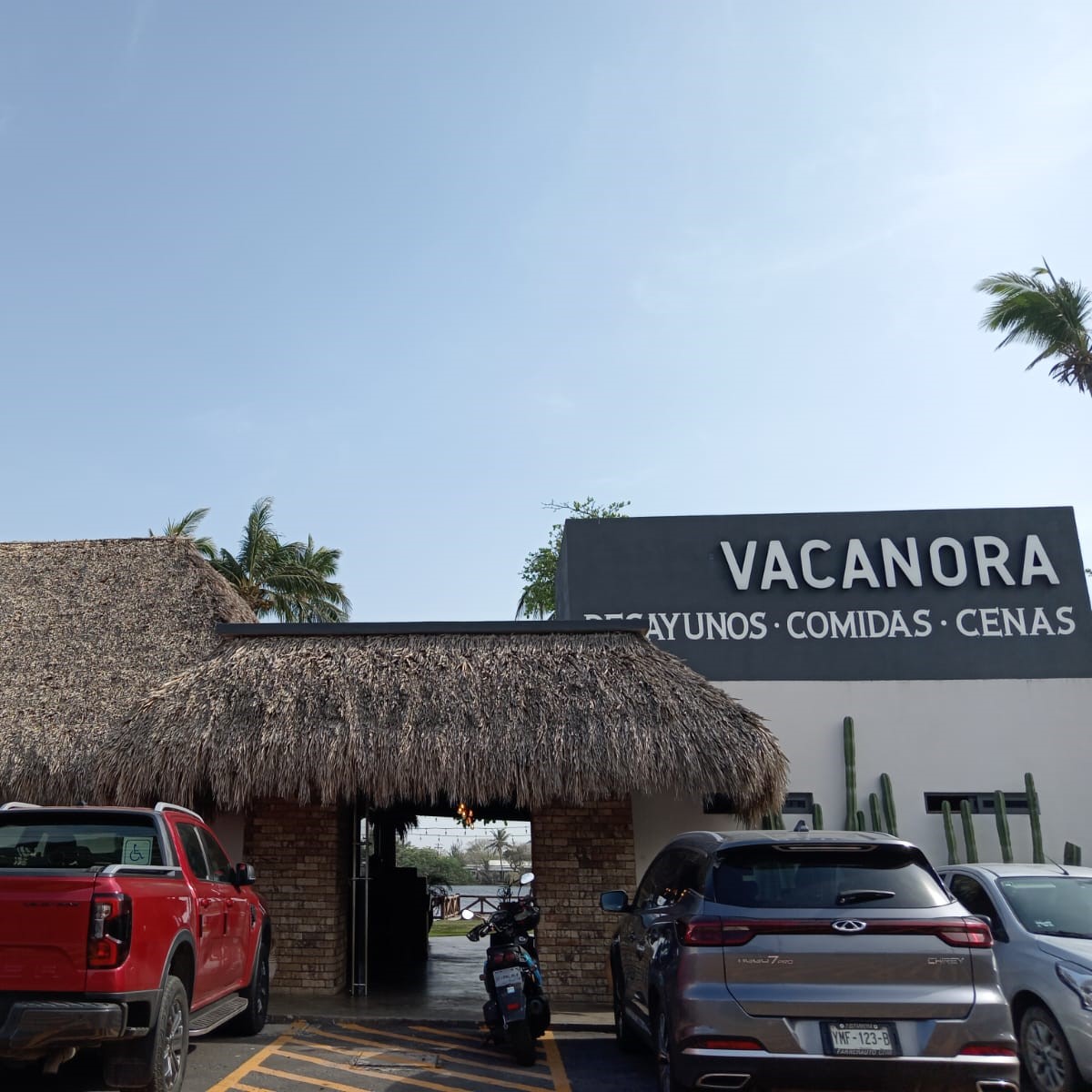 Vacanora Restaurante Boca del Río 7