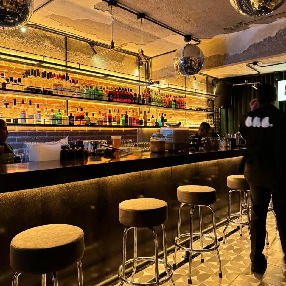UNO BAR La Paz 10