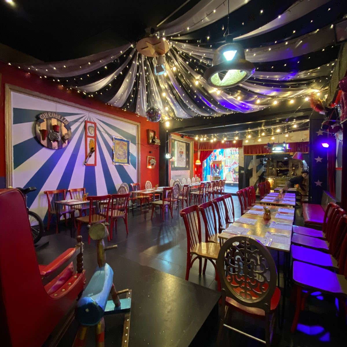 Restaurante Temático Circo Bogotá 11