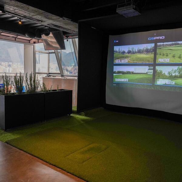Sky19 Golf Pub Bar Bogotá 19