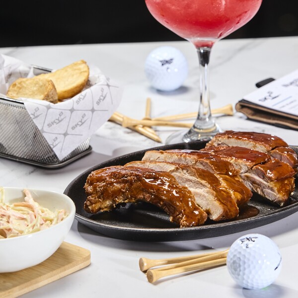 Sky19 Golf Pub Bar Bogotá 18