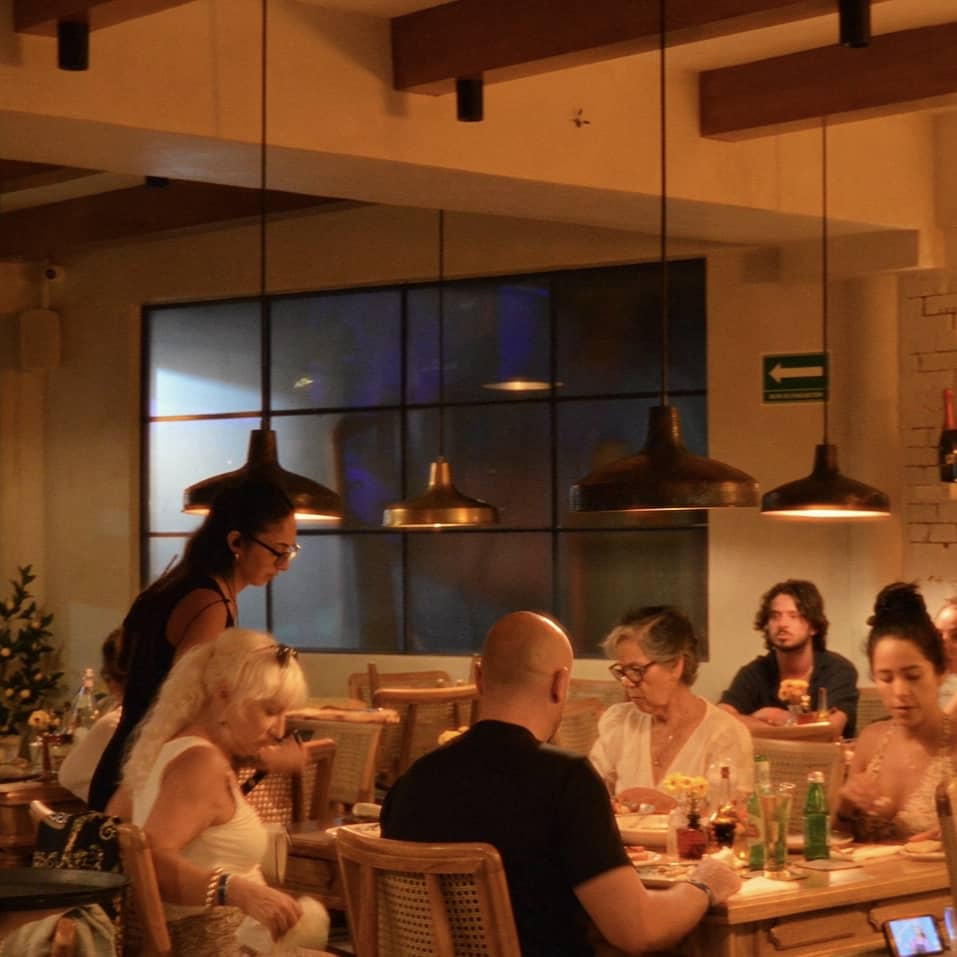 Capri Pizzeria Moderna Cancún 9