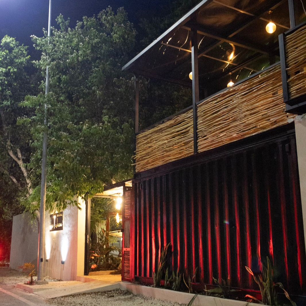 La Paskana Bar & Grill Playa del Carmen 12