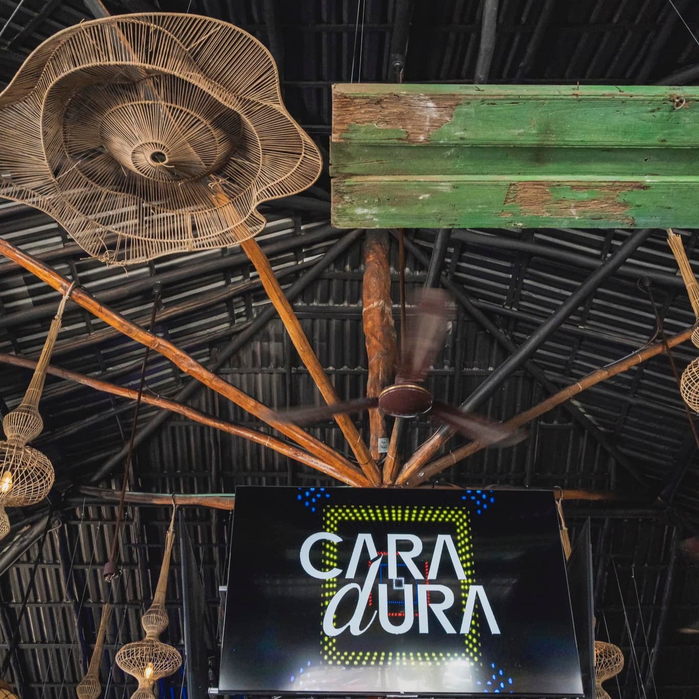 Caradura Gastrobar Cancún 8