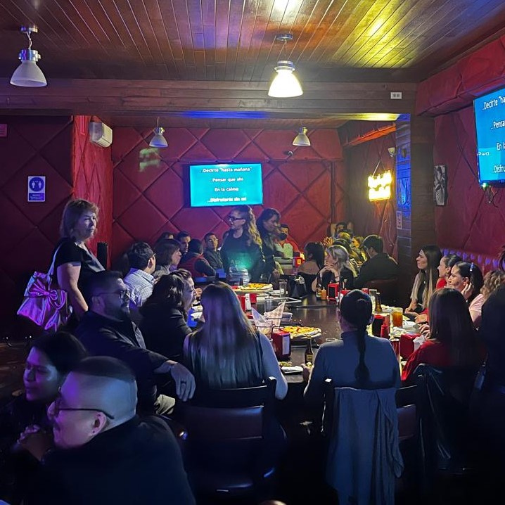 Susurro Sports & Karaoke Bar Puebla 9
