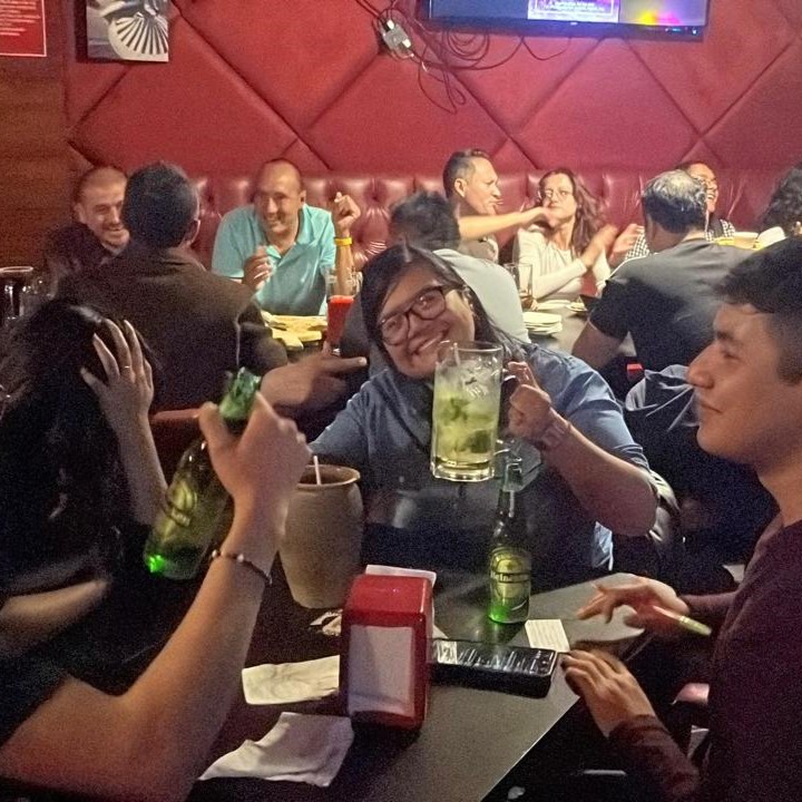 Susurro Sports & Karaoke Bar Puebla 12