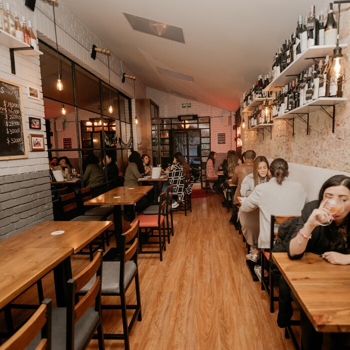 Momentino Wine Bar Chapinero 21