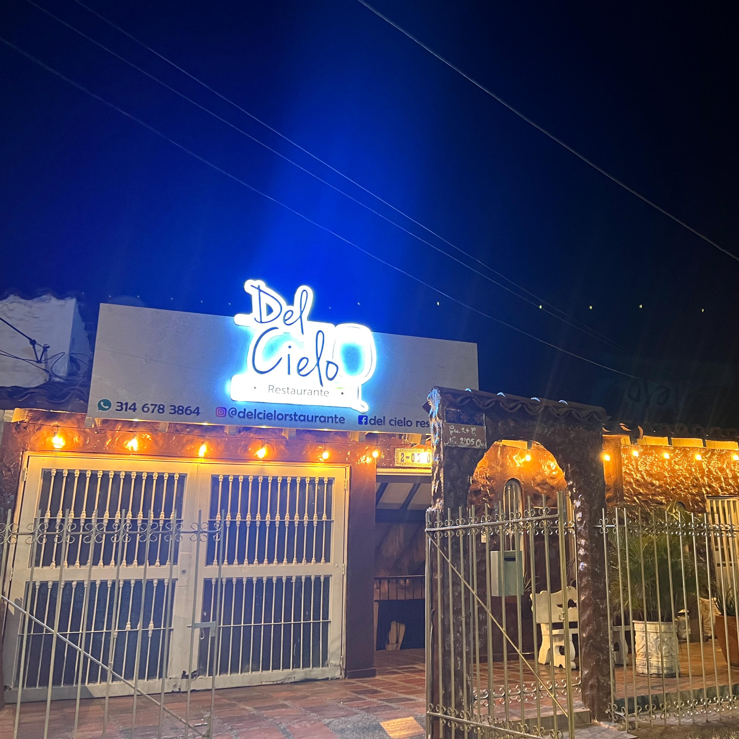 Del Cielo Restaurante Cali 7