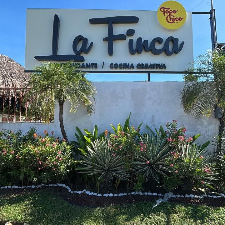 La Finca Acapulco 28