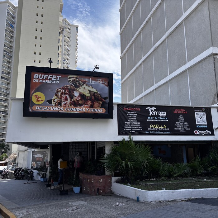 Terraza Buffet Acapulco  7