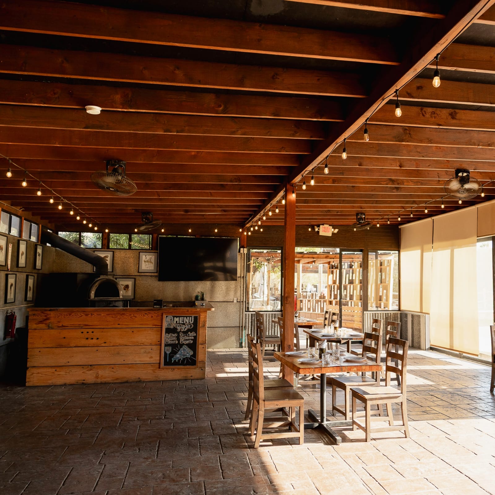 i-Petra Restaurant Ensenada 8