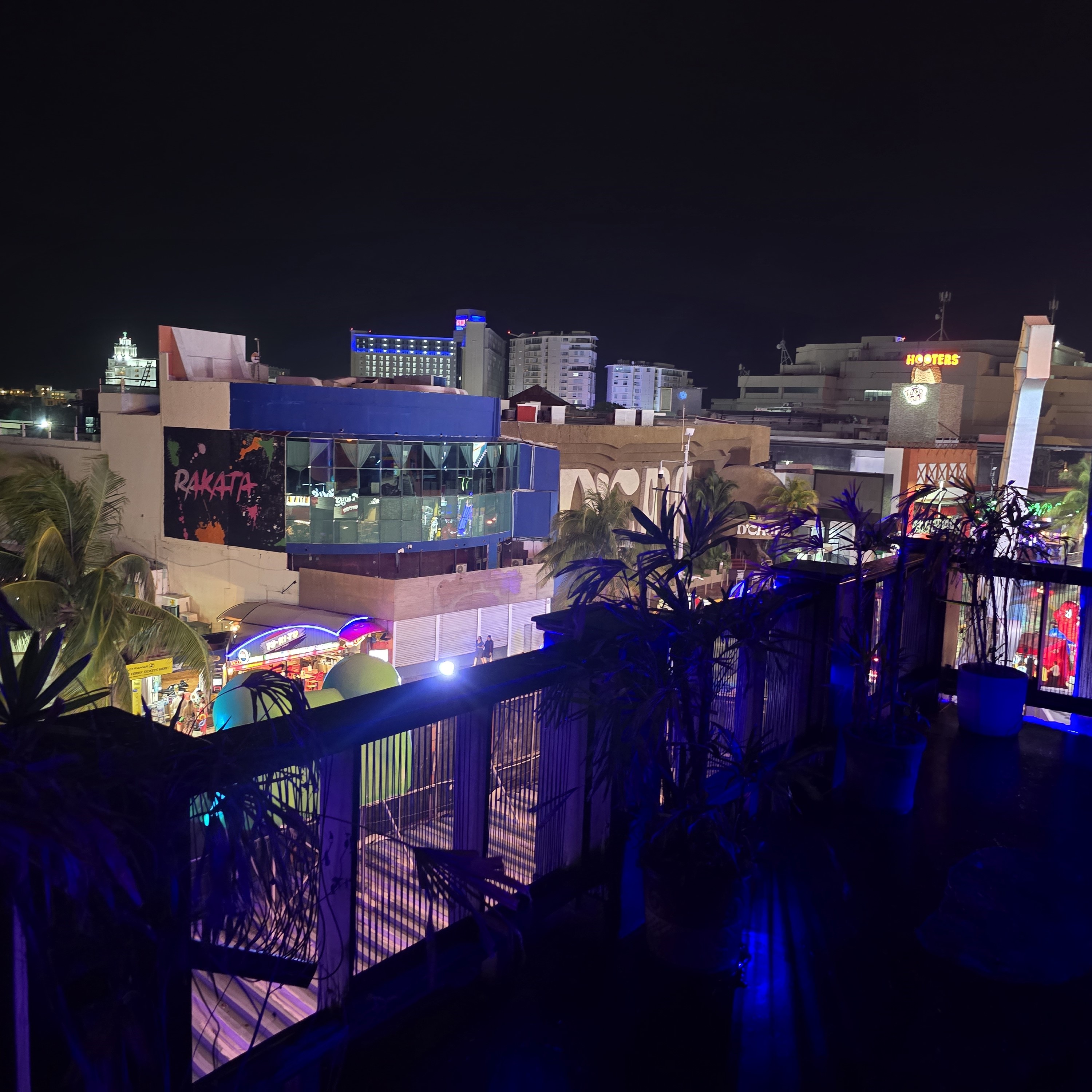Flame Night Club Cancún 12