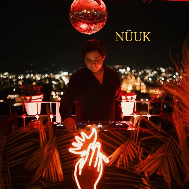Nüuk Rooftop SMA 5