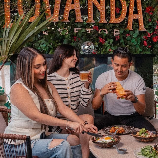 LOVANDA Rooftop Arandas 22