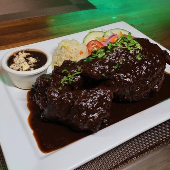 Yaxchilán Restaurante y Cafetería Tuxtla 12