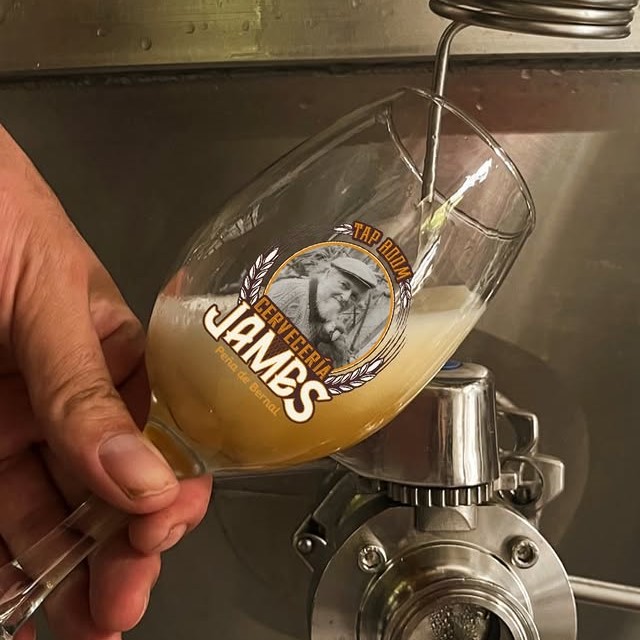 Cervecería James Bernal 8
