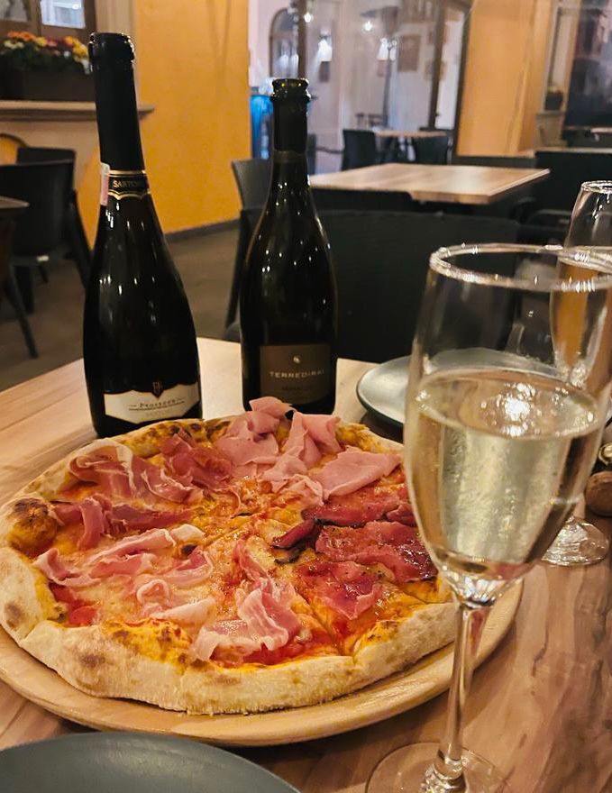 Oliva pizza a la leña Morelia - foto 4
