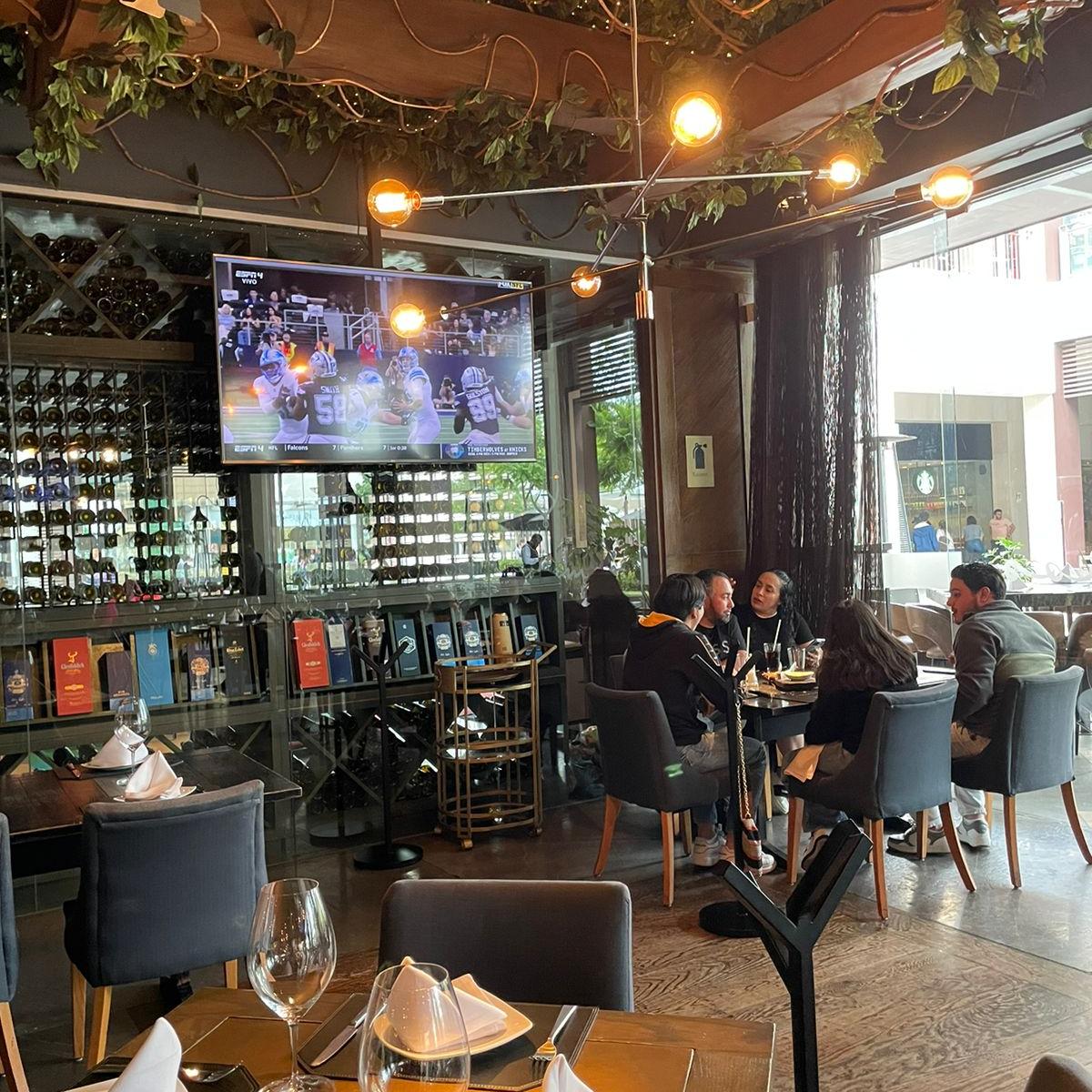 Restaurante Mochomos Metepec 11