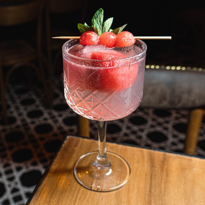 Gin Gin Cibeles 69